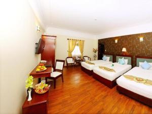 Universe Hotel