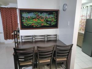 Modern 3BR Home near CCLEX & Airport
