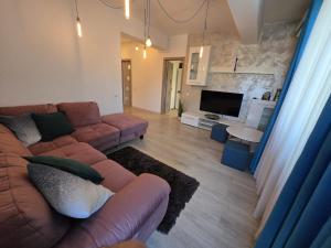 Spacious 2-Bedroom Apartment with Balcony