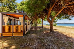 Mobile Homes Camp Perna - Adriatic Kampovi
