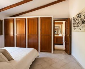 NURAS - LOlmo e il Mare beachfront