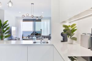 Luxury 3-bdr apartment Benidorm Beach Residence