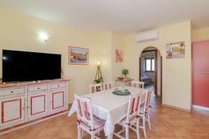 Villa Luna con piscina condivisa