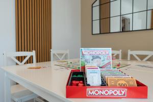 Open mind property - Stylish 6BR Holiday Home