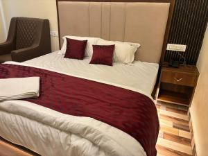 Hotel Gokulam Grand