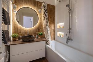 Tiny Cottage - Cozy, New, AC