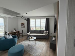 Cevahir Luxury Apartment Free Parking Skyline View