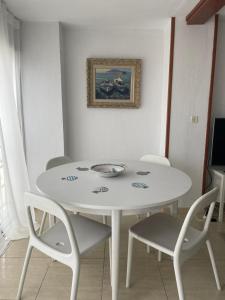Apartamento con vistas laterales al mar en Platja