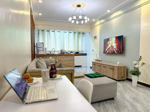 Staroot Luxe Apartment
