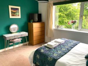 The Waterside Apartment 6