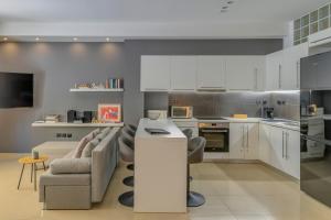 Kalafatis Downtown Apartment