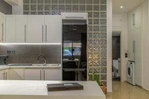 Kalafatis Downtown Apartment