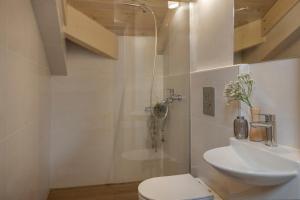 LIBRO DORO Central suite