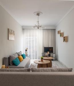 Neapolis Breeze
