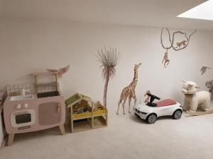 Family Luxury Villa with Pool Kids Paradise