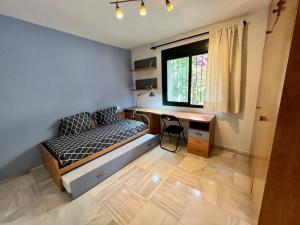 Central 3 Bedrooms Apartment with Pool