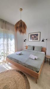 3-bedroom HOUSE with a private sunny garden and community pool in Marbella near Puerto Banús