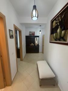 Eneas apartment