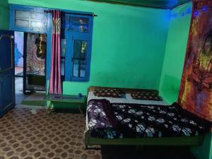Mayaloka cafe & Homestays