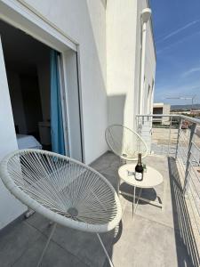 Artemisia Home