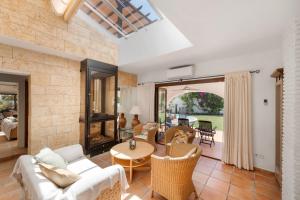 Villa by the beach 5 bedrooms