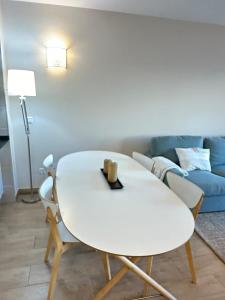 Modern central Apartment steps from Puerto Marina