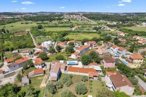 Villa Emma in Pula, Istria - by Istrabook