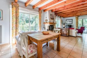 Maison romantique dans les bois