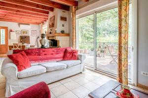 Maison romantique dans les bois