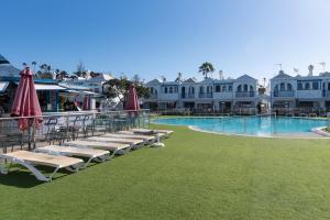 Flor del Almendro Bungalow by Homestaygrancanaria