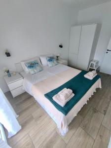 Aparment with Private Pool Shades of blueMM