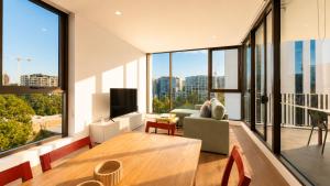 Stylish Apartment Near Macquarie Uni & Metro