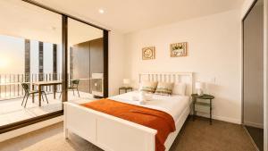 Stylish Apartment Near Macquarie Uni & Metro