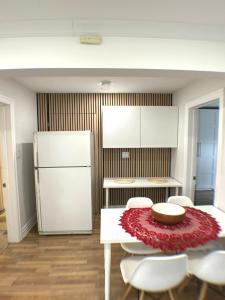 2 Bedrooms Unit in Toronto-Private Entry- Free Parking
