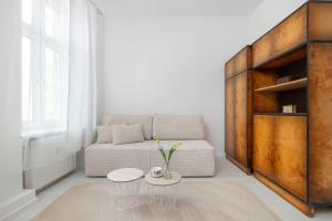 Przytulny Apartament z Dwiema Sypialniami Blisko Centrum by Noclegi Renters