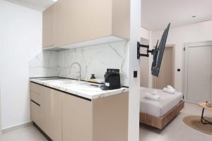 Kyklos Apartment Elegant Stay by the Sea
