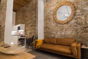 Authentic Studios Alcazaba