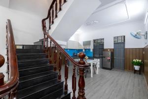 Nhà Phố Hồ Bơi Phó Đức Chính Gần Biển