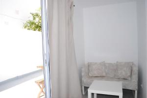 Jacaranda Studios, Es Canar