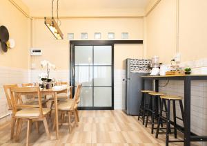 TORA HOUSE 500m BTS Taksin City,Asiatique to Iconsiam