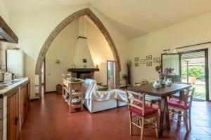 Restored Barn With Views Of Siena Countryside