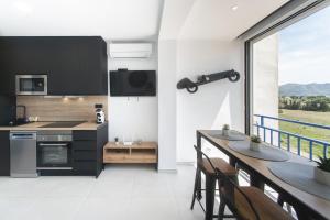 WELCS APARTAMENTO 375 EMP con piscina y parking