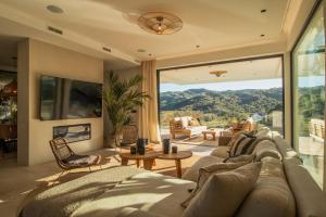 Stylish villa with private pool and outdoor gym