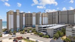 Oceanfront 1BR Beach Cove Resort Sleeps 4