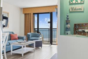 Oceanfront 1BR Beach Cove Resort Sleeps 4