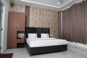 Hotel Maurya Greens