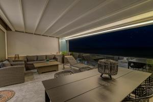 Kalafatis beach home