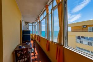 GuestHost - Sea View Europa Apartment