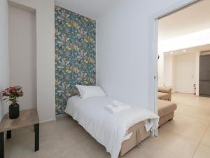 Xenia Milano - 3 room apt in Via Deruta 18