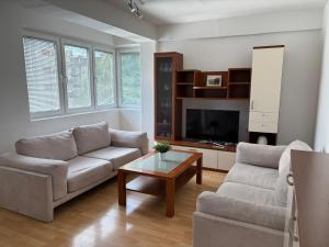 4M Apartments